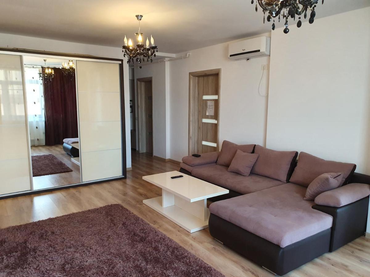 Nufarul Apartament Apartman Nagyvárad Kültér fotó